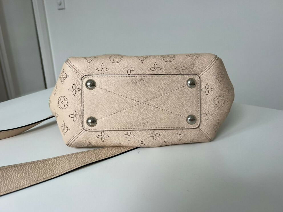 Louis Vuitton Babylon Leather Handbag
