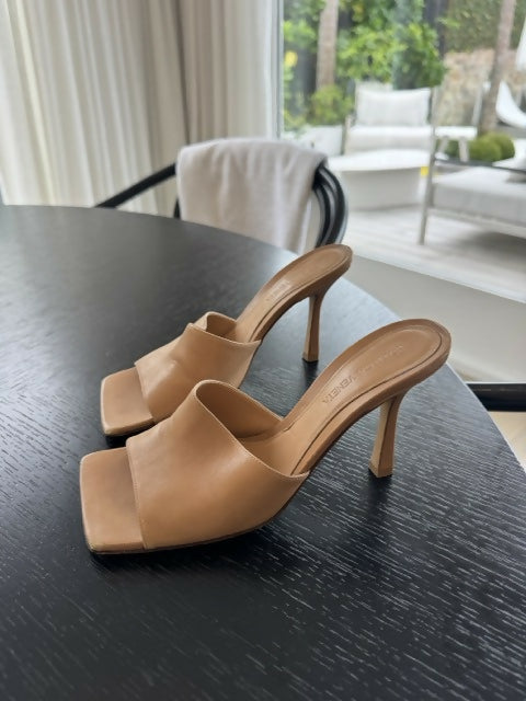 Bottega Stretched Squared Toe Sandal