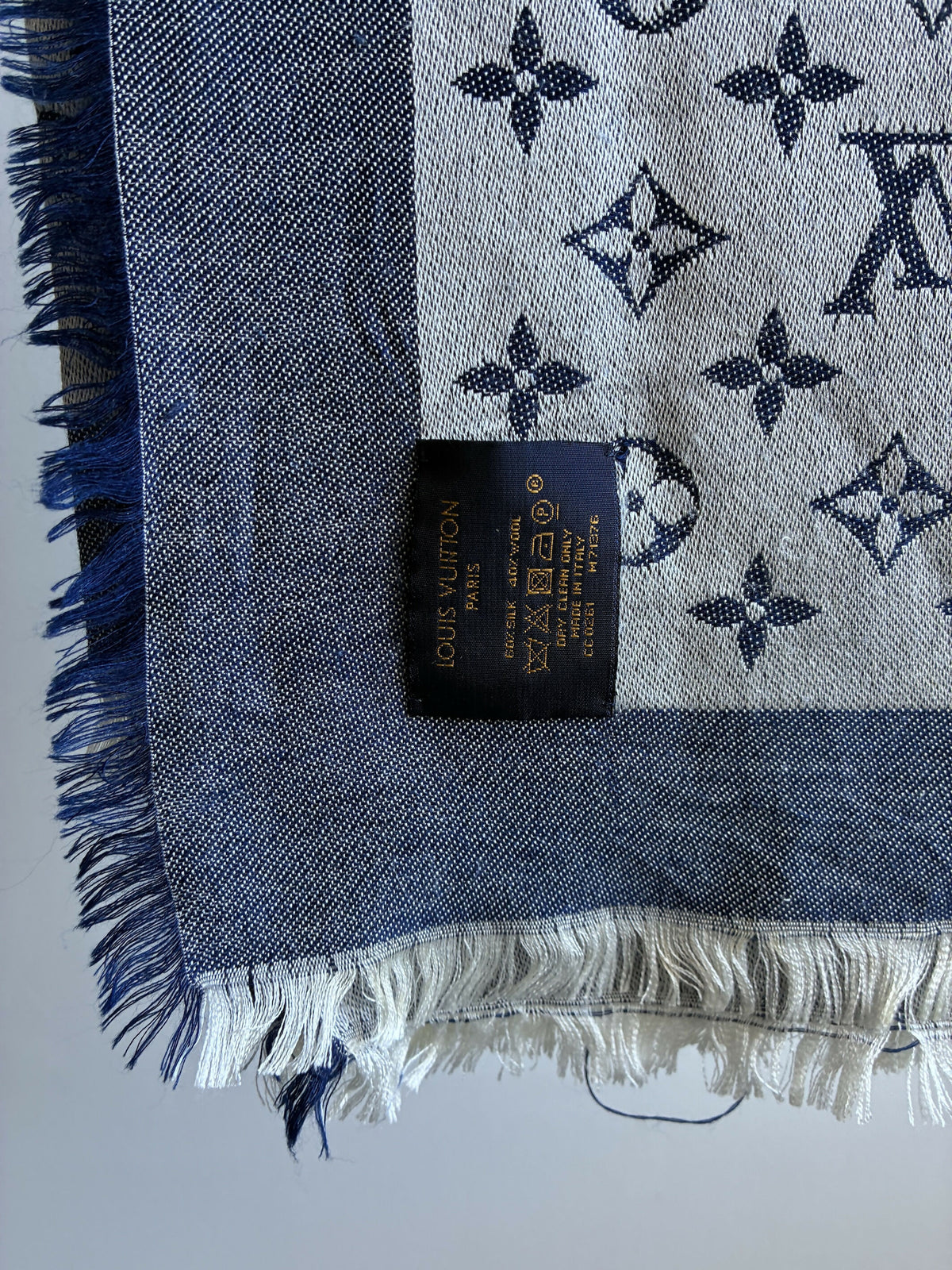 Louis Vuitton Châle Monogram Shawl