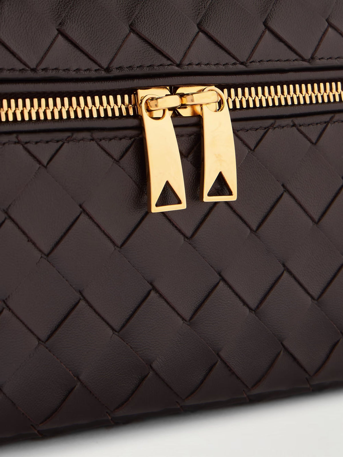 Bottega Veneta Bang Bang Intrecciato Leather Top-handle Bag - New