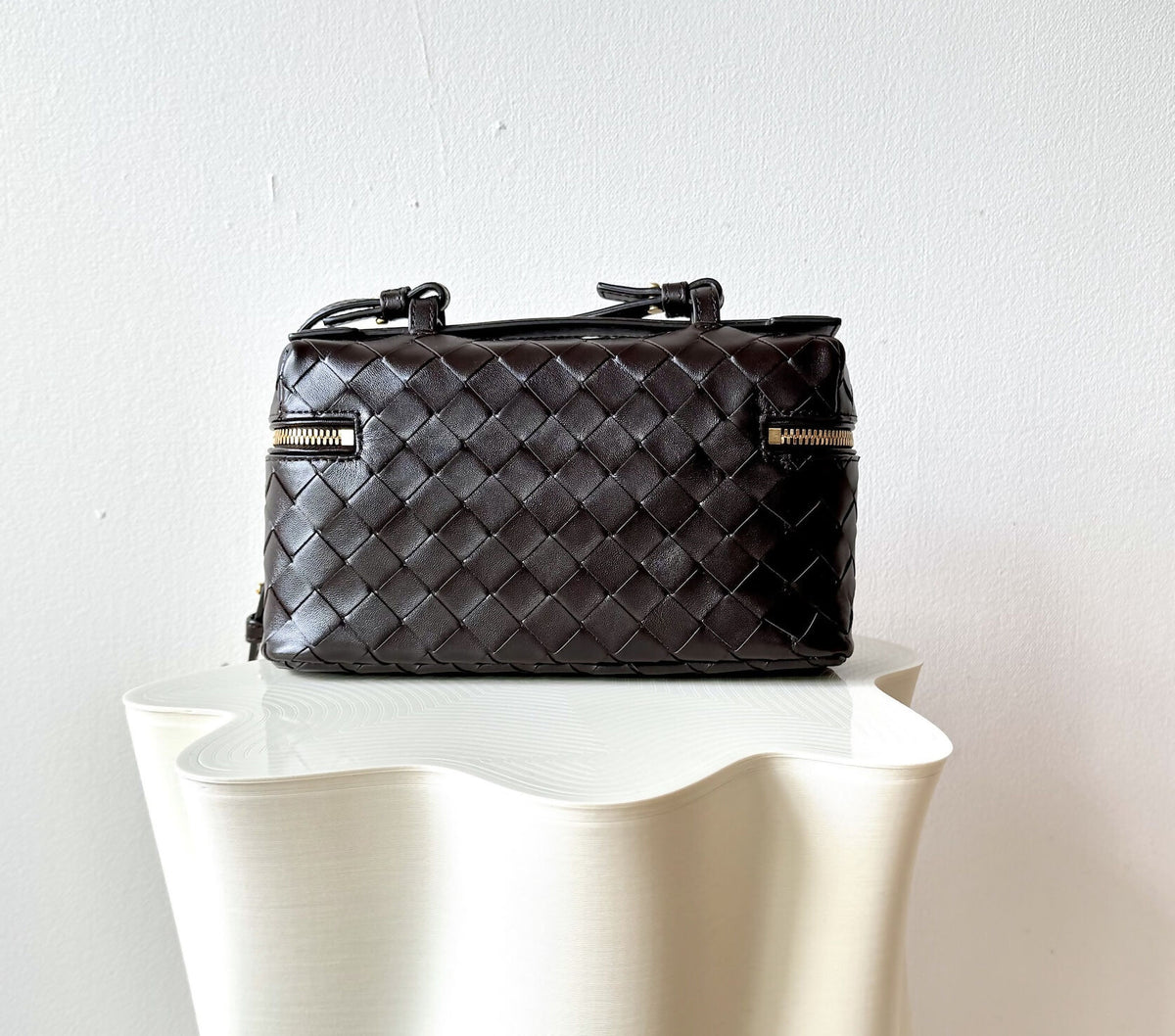 Bottega Veneta Bang Bang Intrecciato Leather Top-handle Bag - New