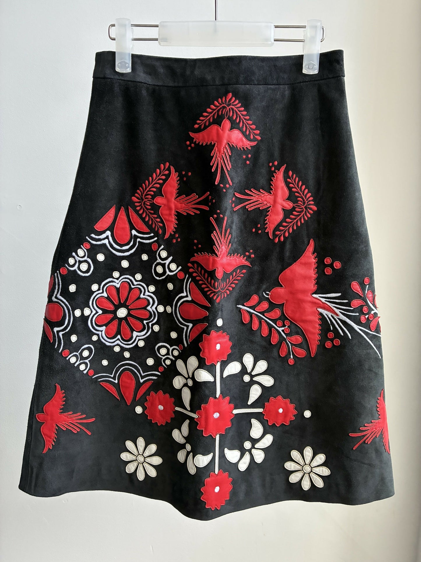 RED Valentino Swallow Appliqué Skirt in Nero