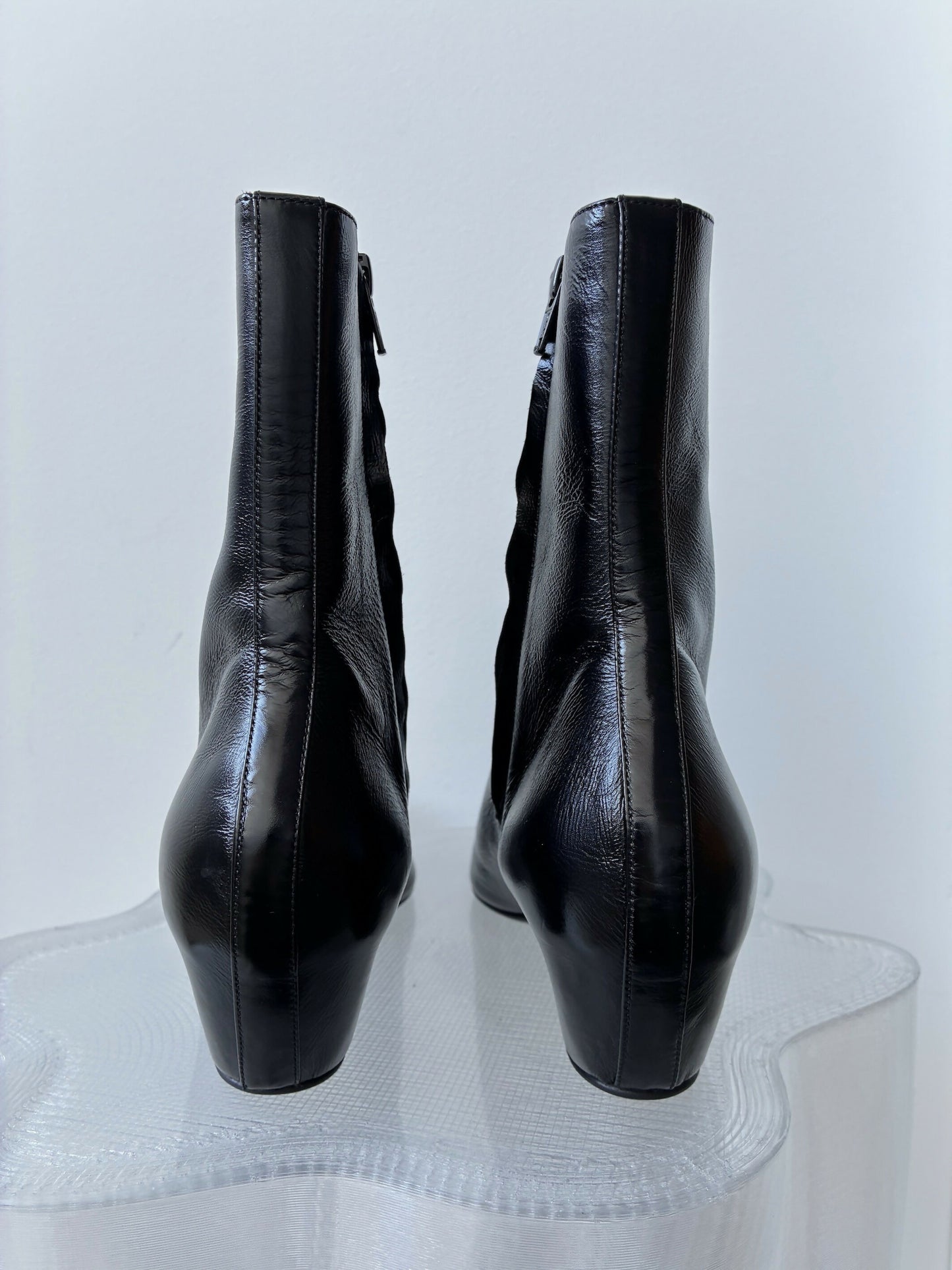 KHAITE Sybil Glossed-Leather Ankle Boots