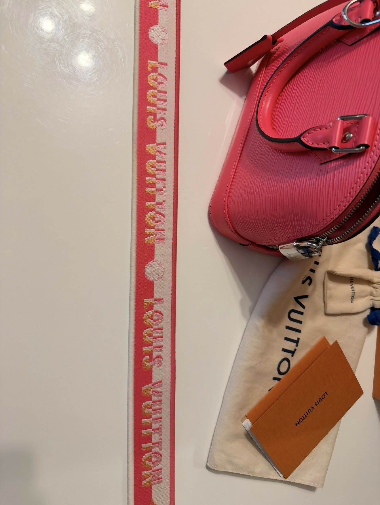 Louis Vuitton Alma BB - Epi Leather in Dragonfruit