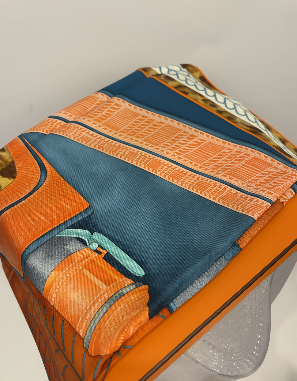 Hermès Selle d’Officier en Grande Tenue Silk Scarf