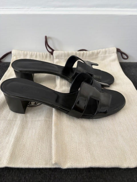 Hermes Oasis Noir Block-Heel Mules