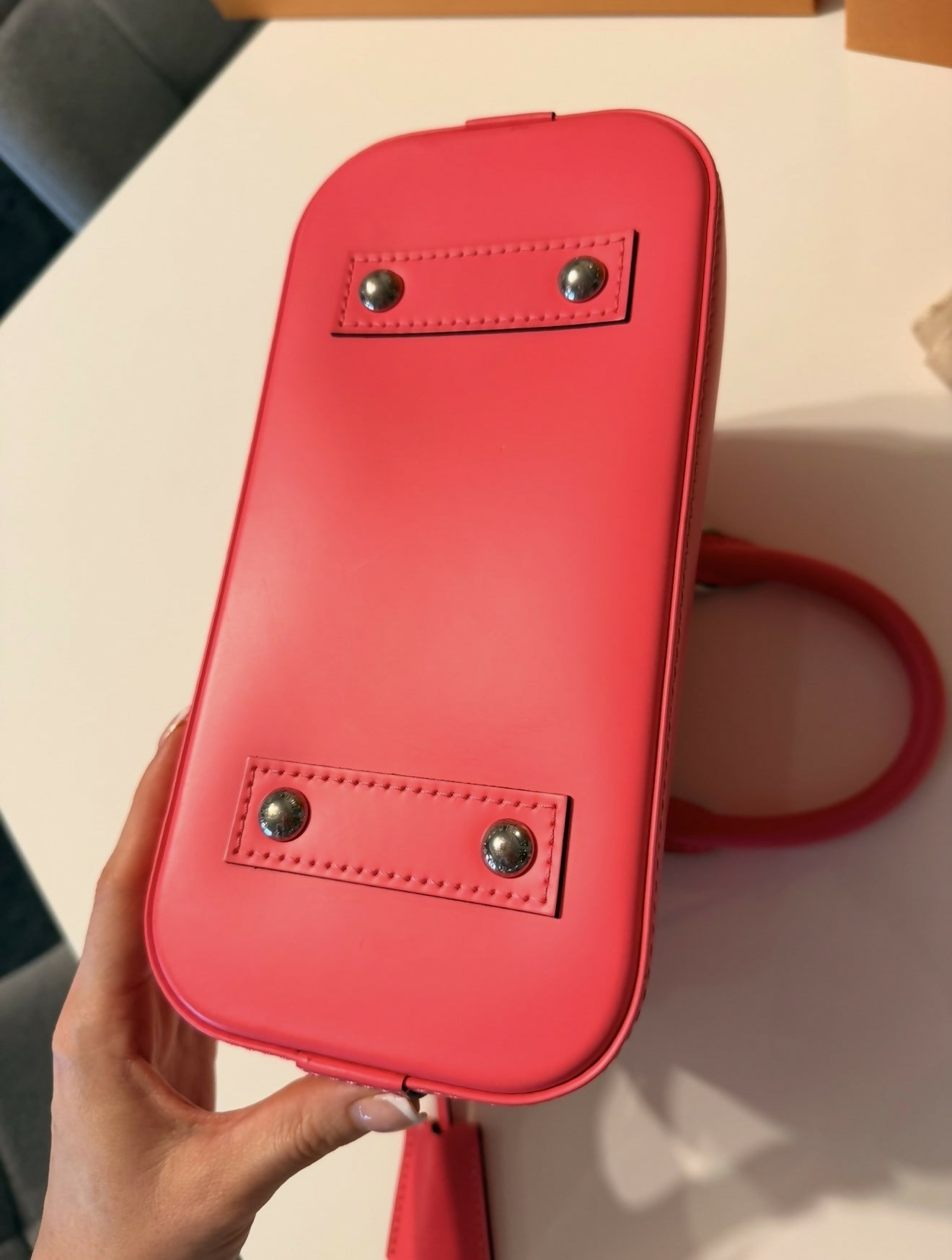 Louis Vuitton Alma BB - Epi Leather in Dragonfruit