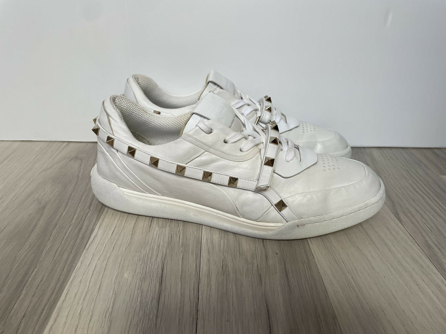Valentino Garavani leather studs sneakers