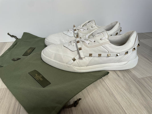 Valentino Garavani leather studs sneakers