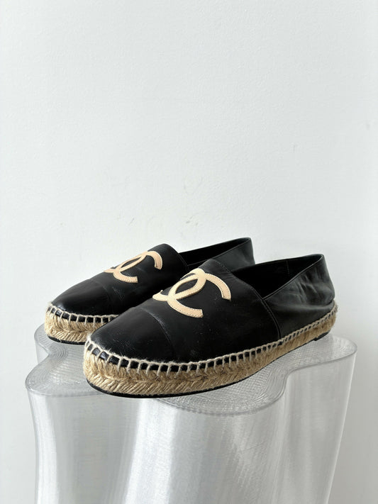Chanel Black/Cream Leather CC Espadrilles
