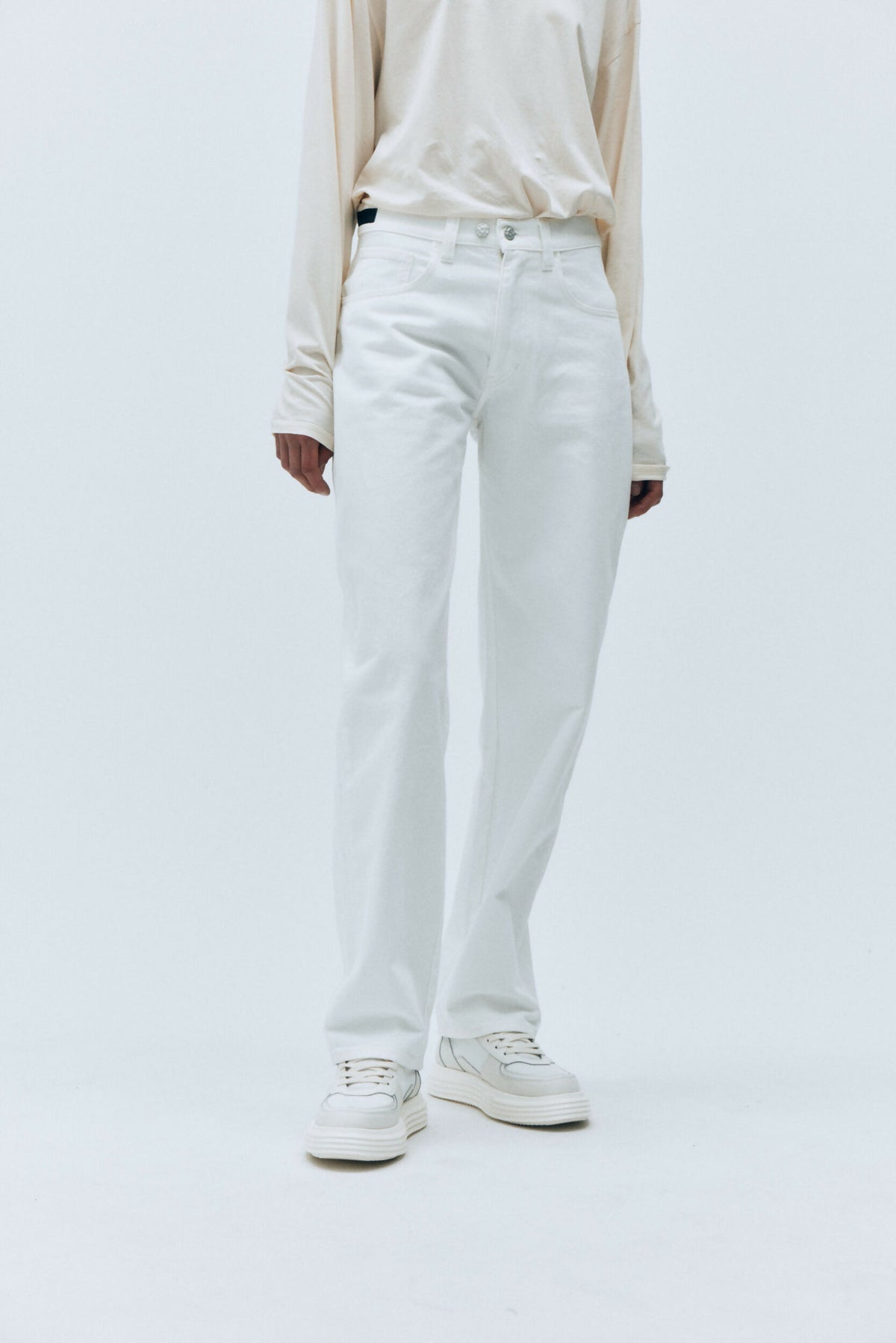 ADNYM AWI 211 Wide Two-Button Jeans