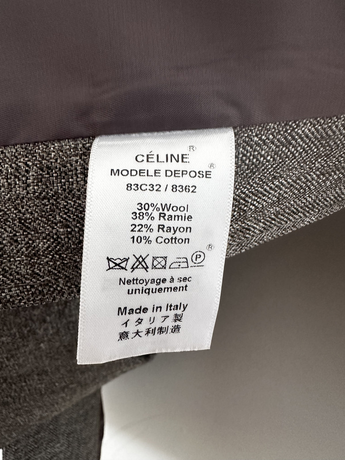 CÉLINE — Tailored Long Gilet Size 38