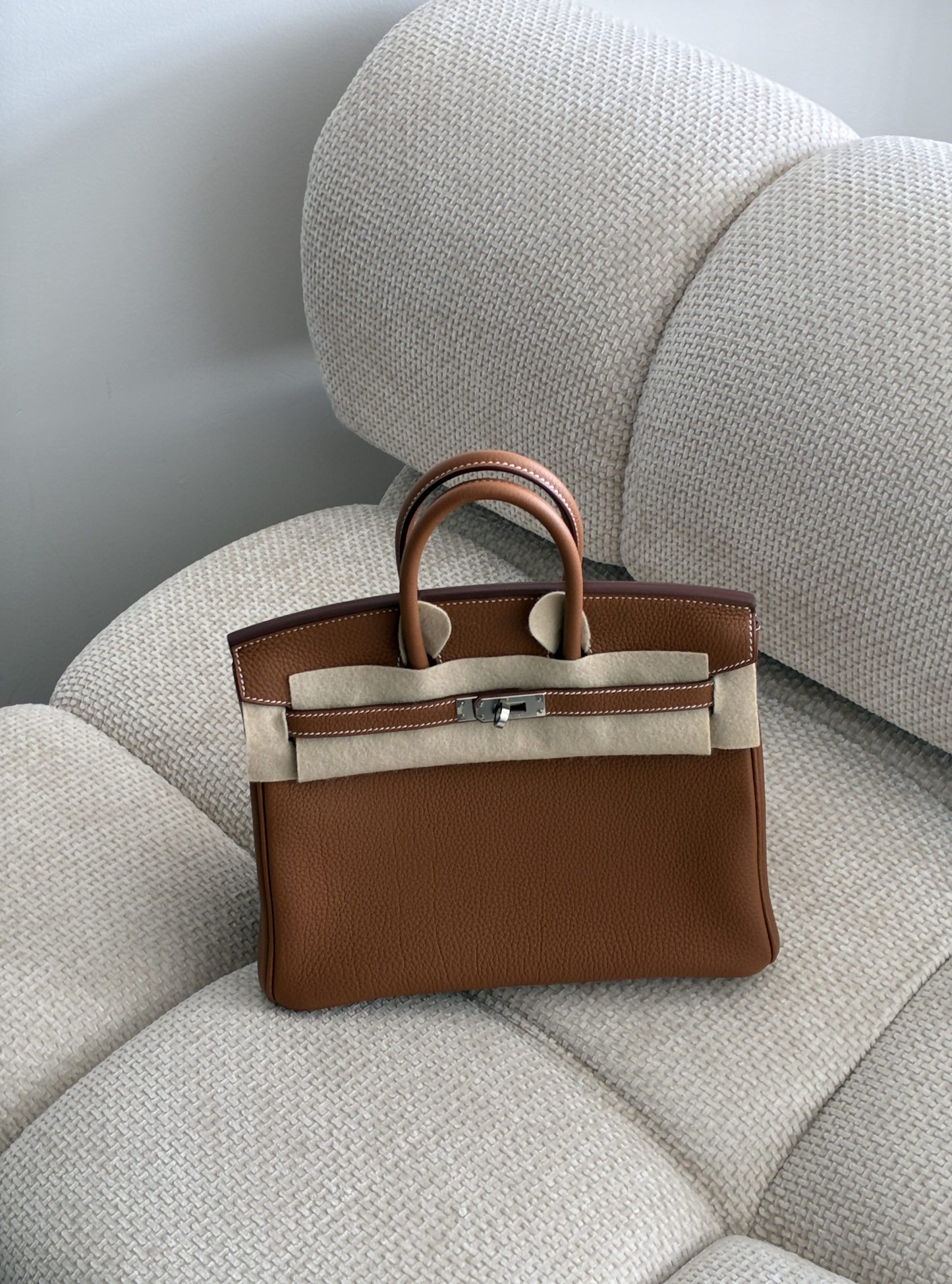 Hermès Birkin 25 – Gold Togo Leather with Palladium Hardware