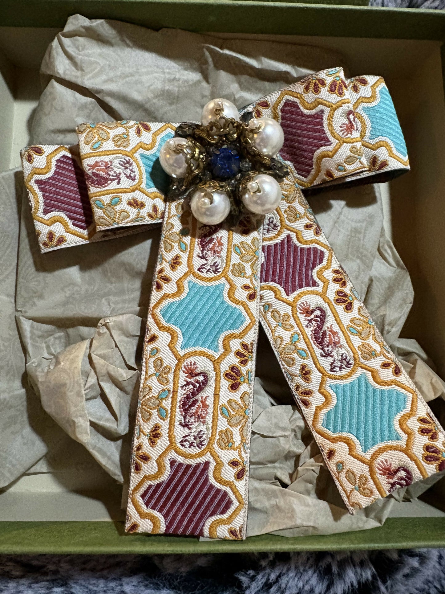 Gucci Jacquard Bow Brooch
