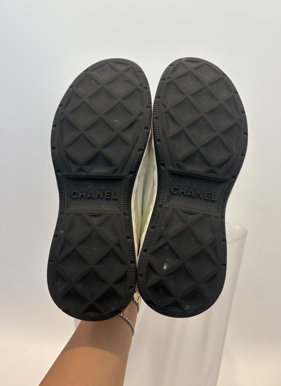 Chanel CC Interlocking Logo Sneakers