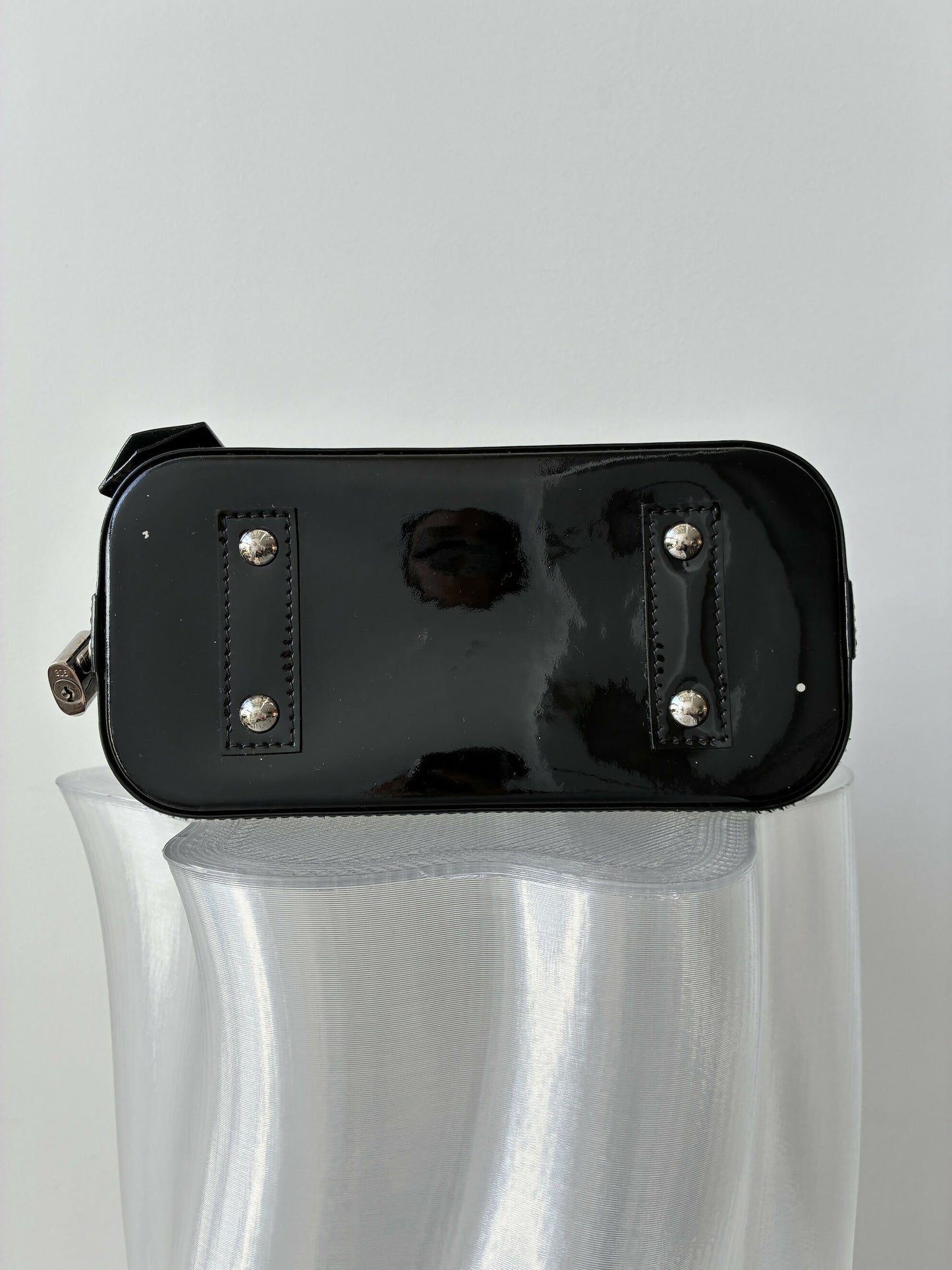 Louis Vuitton Alma BB in Electric Epi Leather