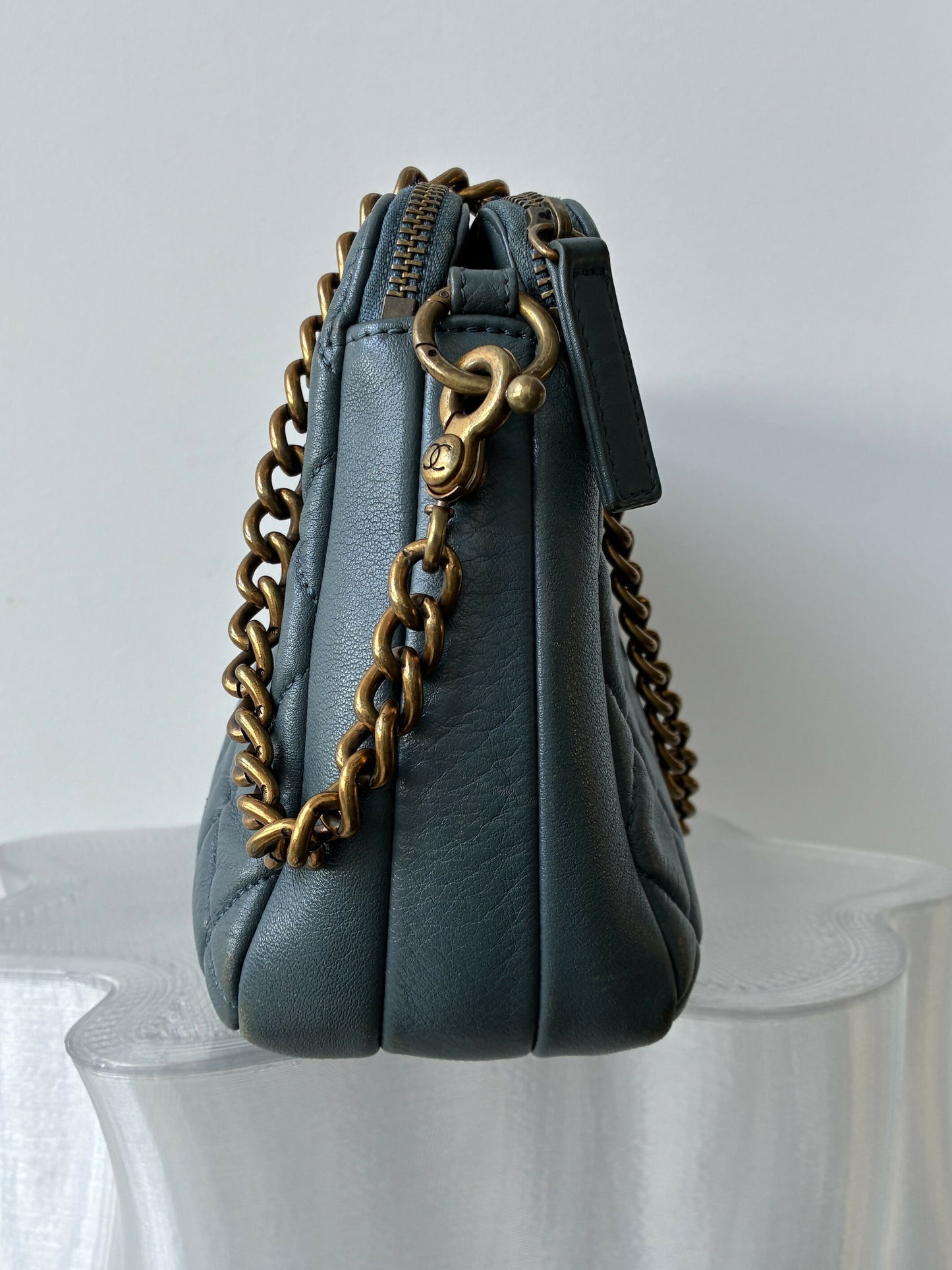 Chanel Matelassé Chain Shoulder Bag in Blue Leather