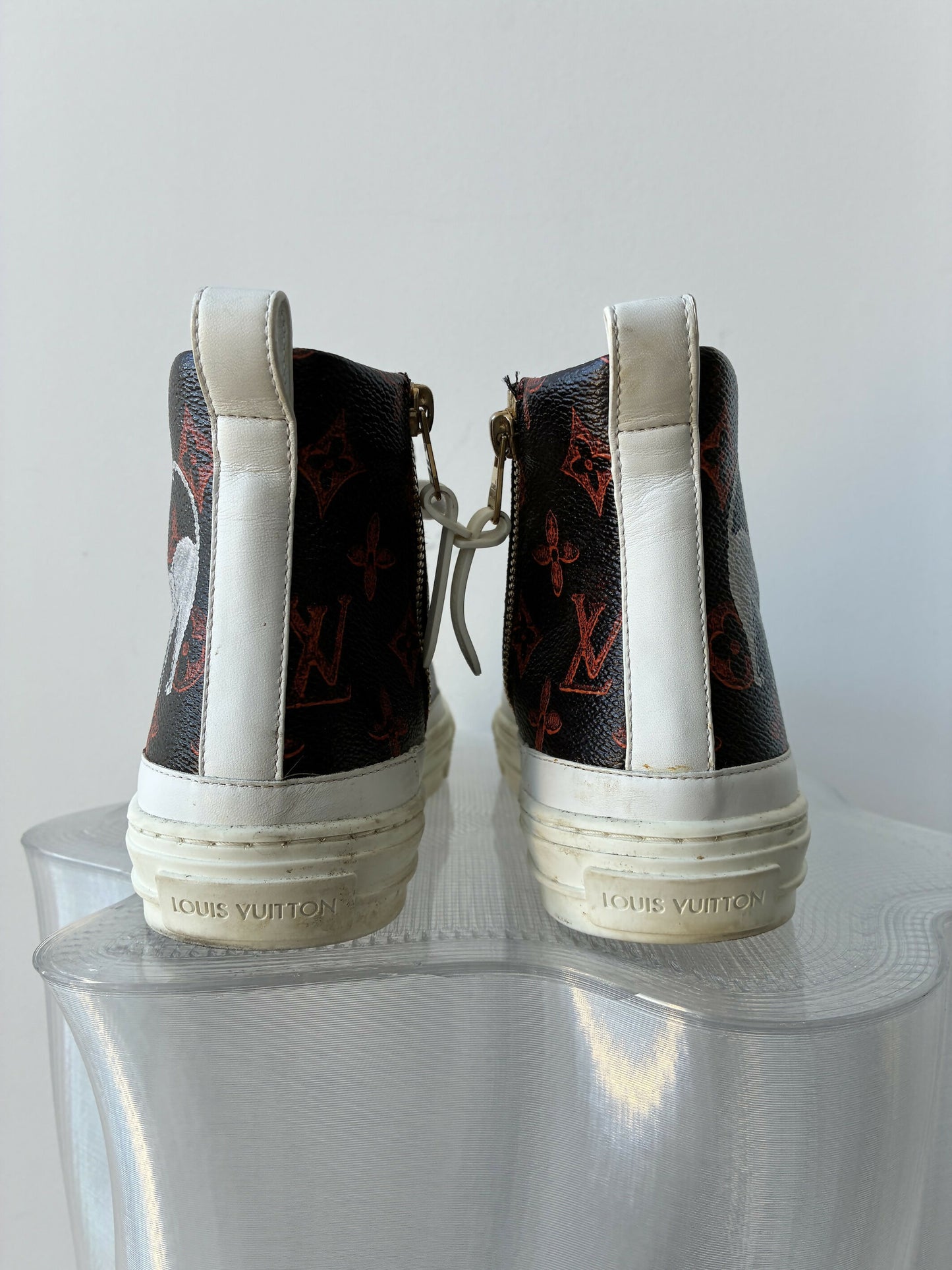 Louis Vuitton Catogram Sneakers