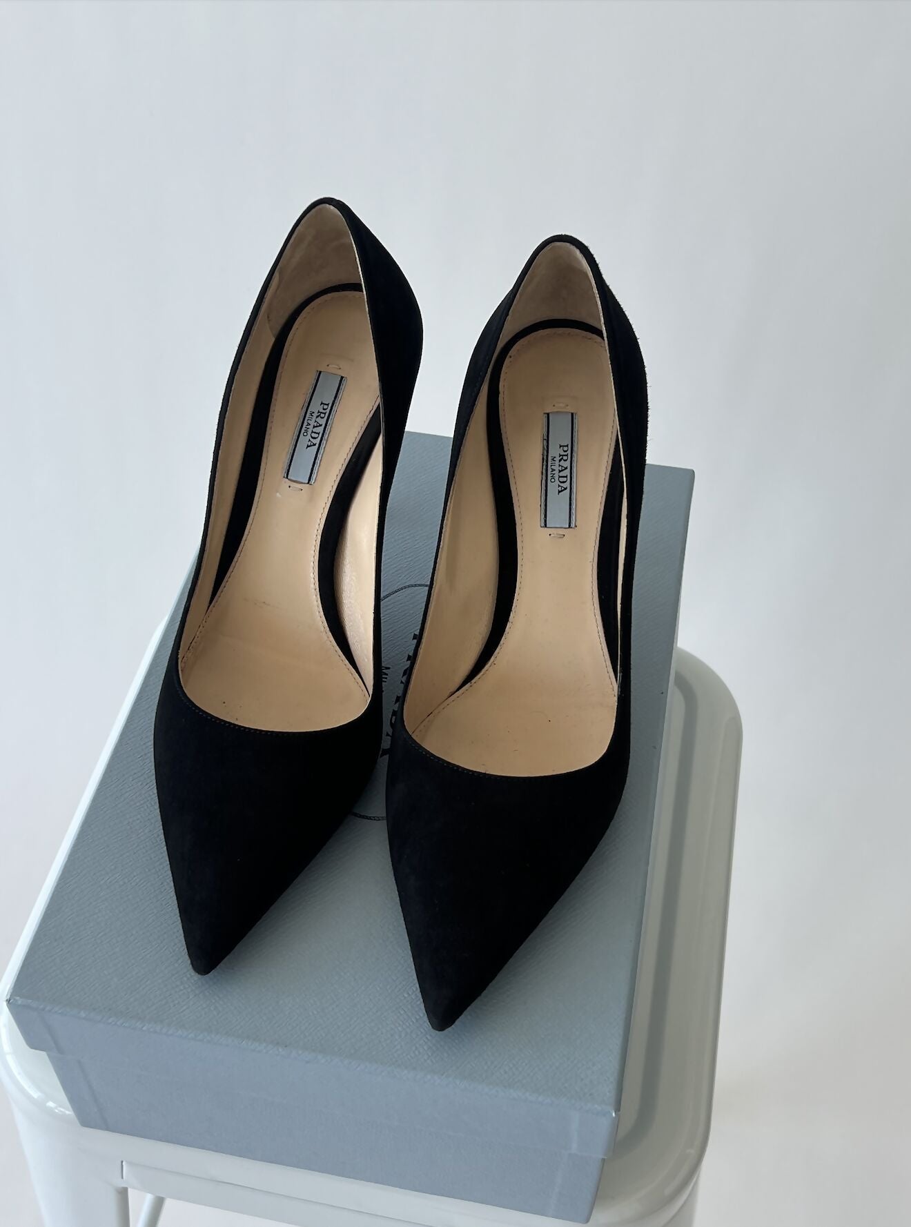 Prada Suede Pump - Gold Stilleto - Full Set