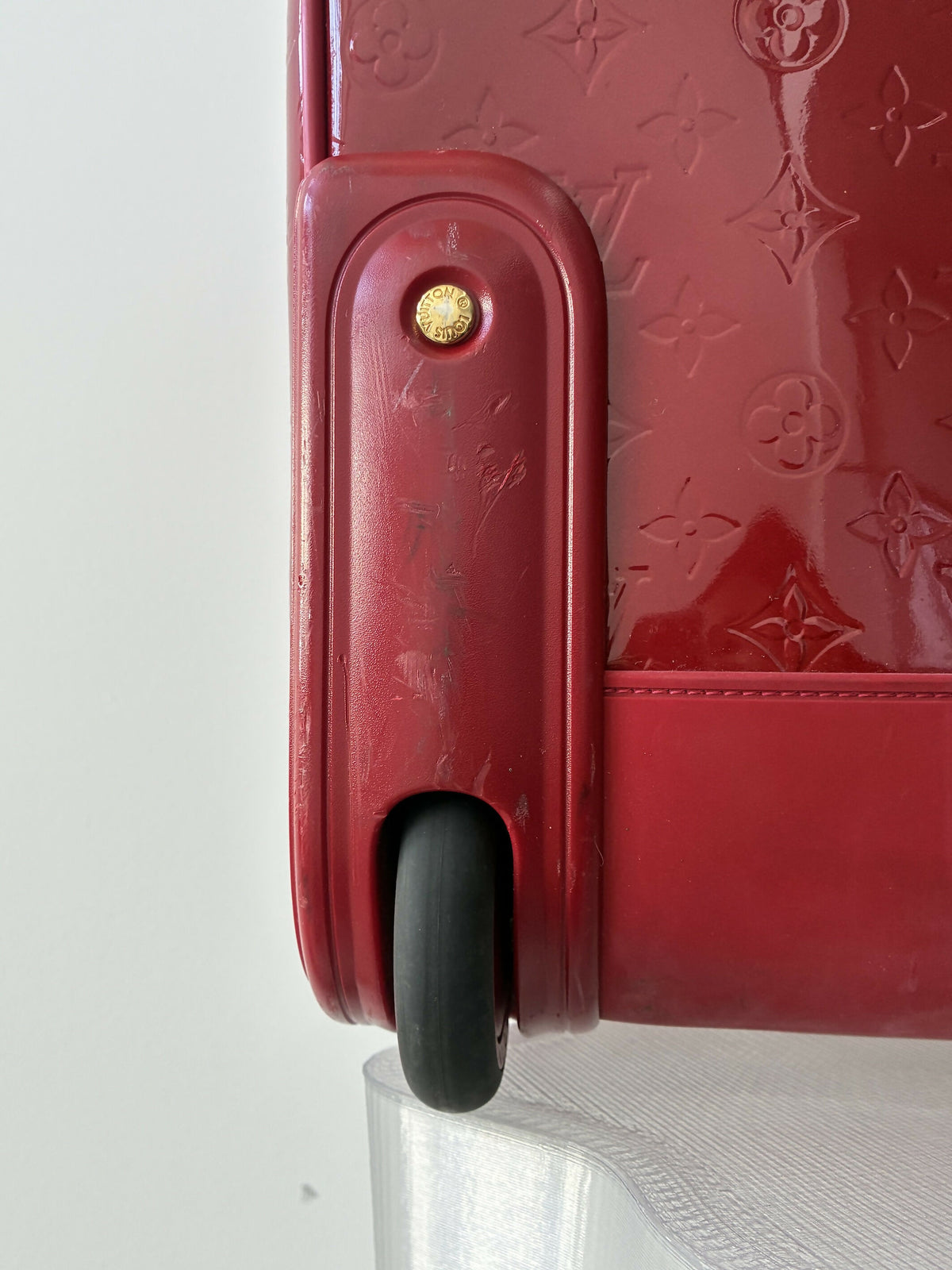 Louis Vuitton Pomme d’Amour Monogram Vernis Pegase 45 Suitcase