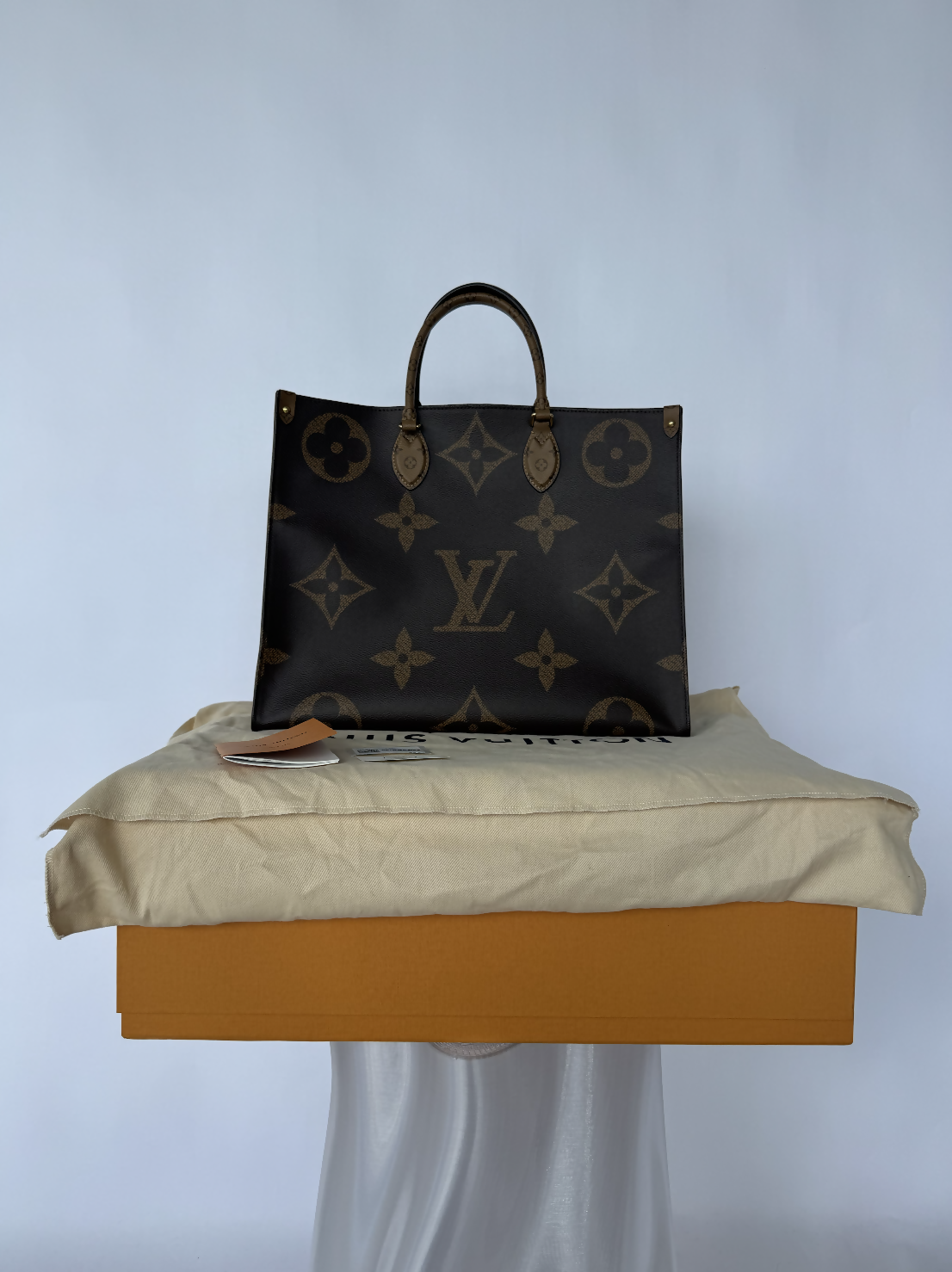 Louis Vuitton OnTheGo GM - FULL SET