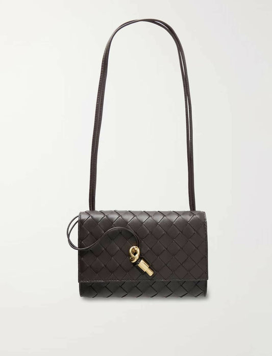 Bottega Veneta Intrecciato leather pouch - New
