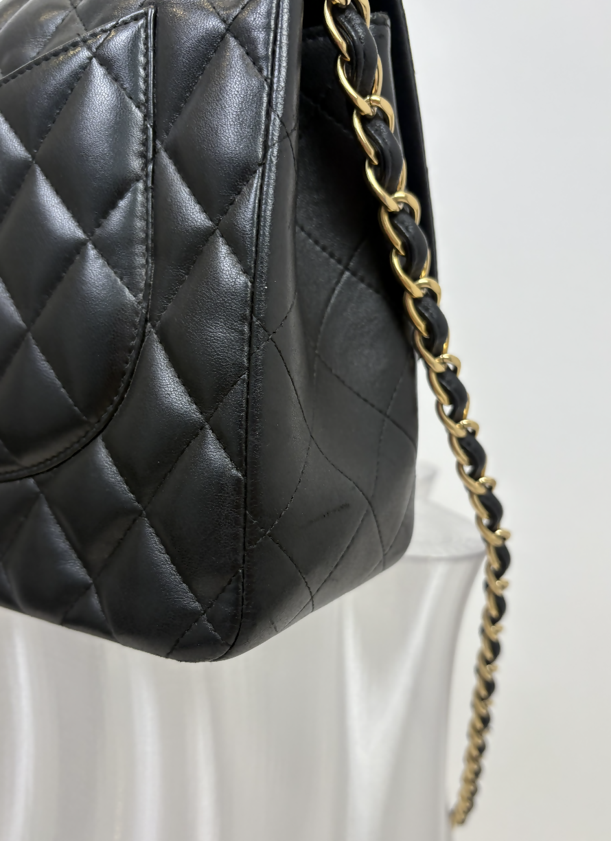 Chanel Jumbo Flap Bag in Black Lambskin