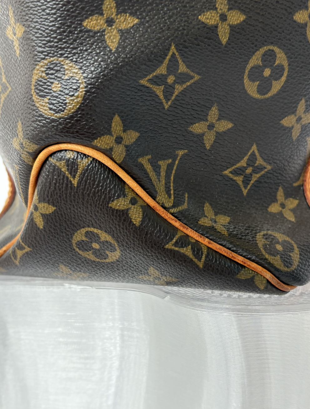Louis Vuitton Sac Shopping Tote in Monogram Canvas