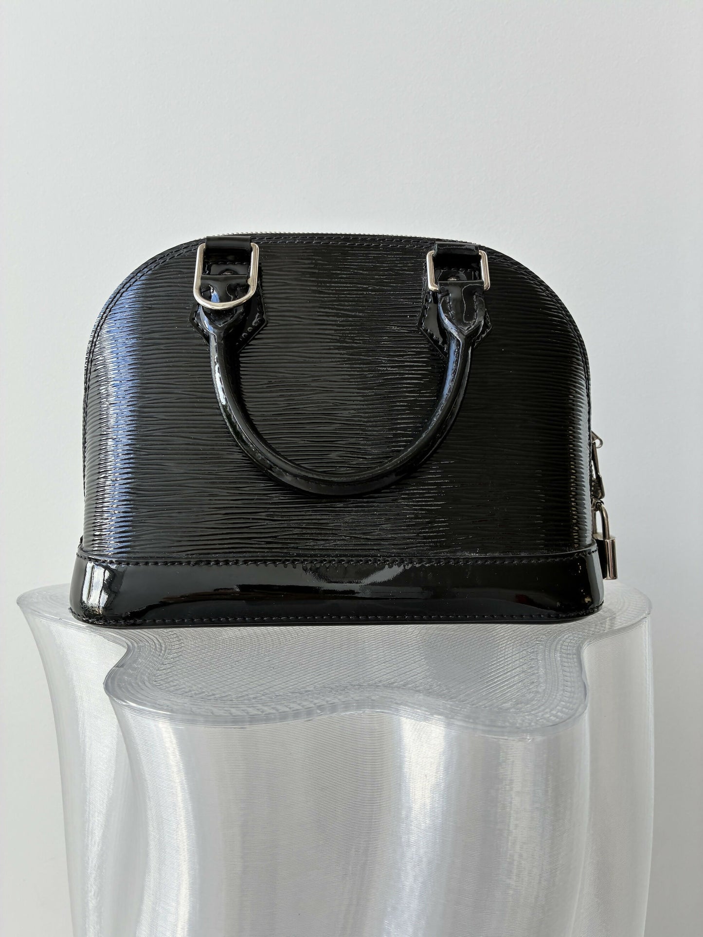Louis Vuitton Alma BB in Electric Epi Leather