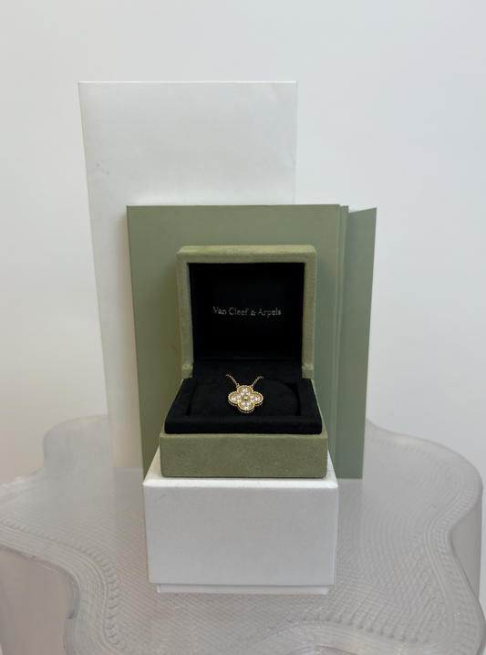 Van Cleef & Arpels Vintage Alhambra Pendant Necklace in 18K Yellow Gold and Diamond - Full Set