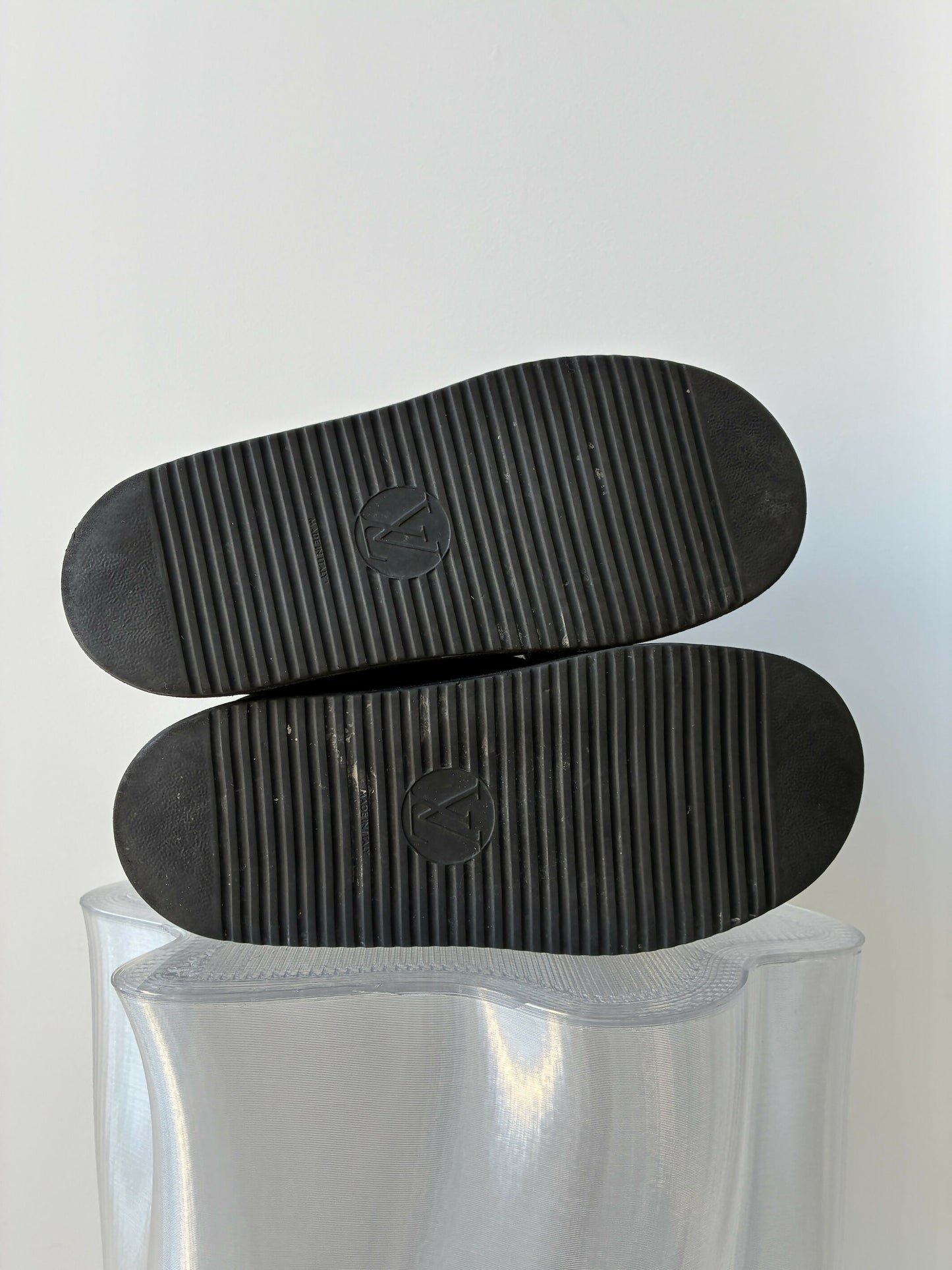 Louis Vuitton Polar Flat Half Moon Snow Boots in Black Suede