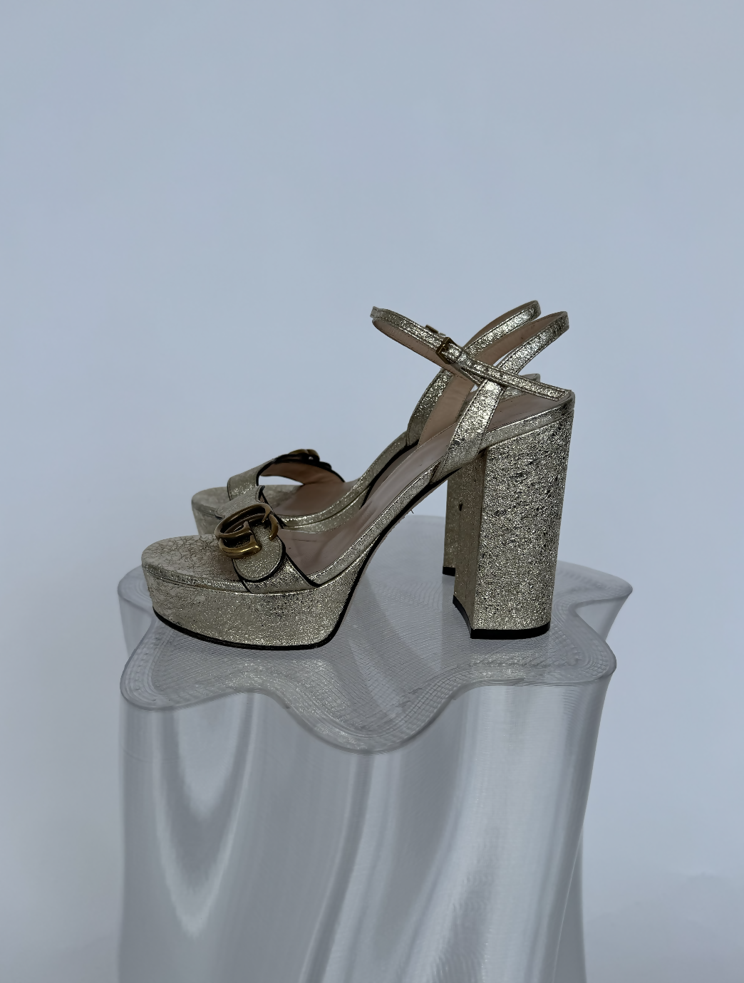 Gucci Marmont GG logo heel Metallic gold leather