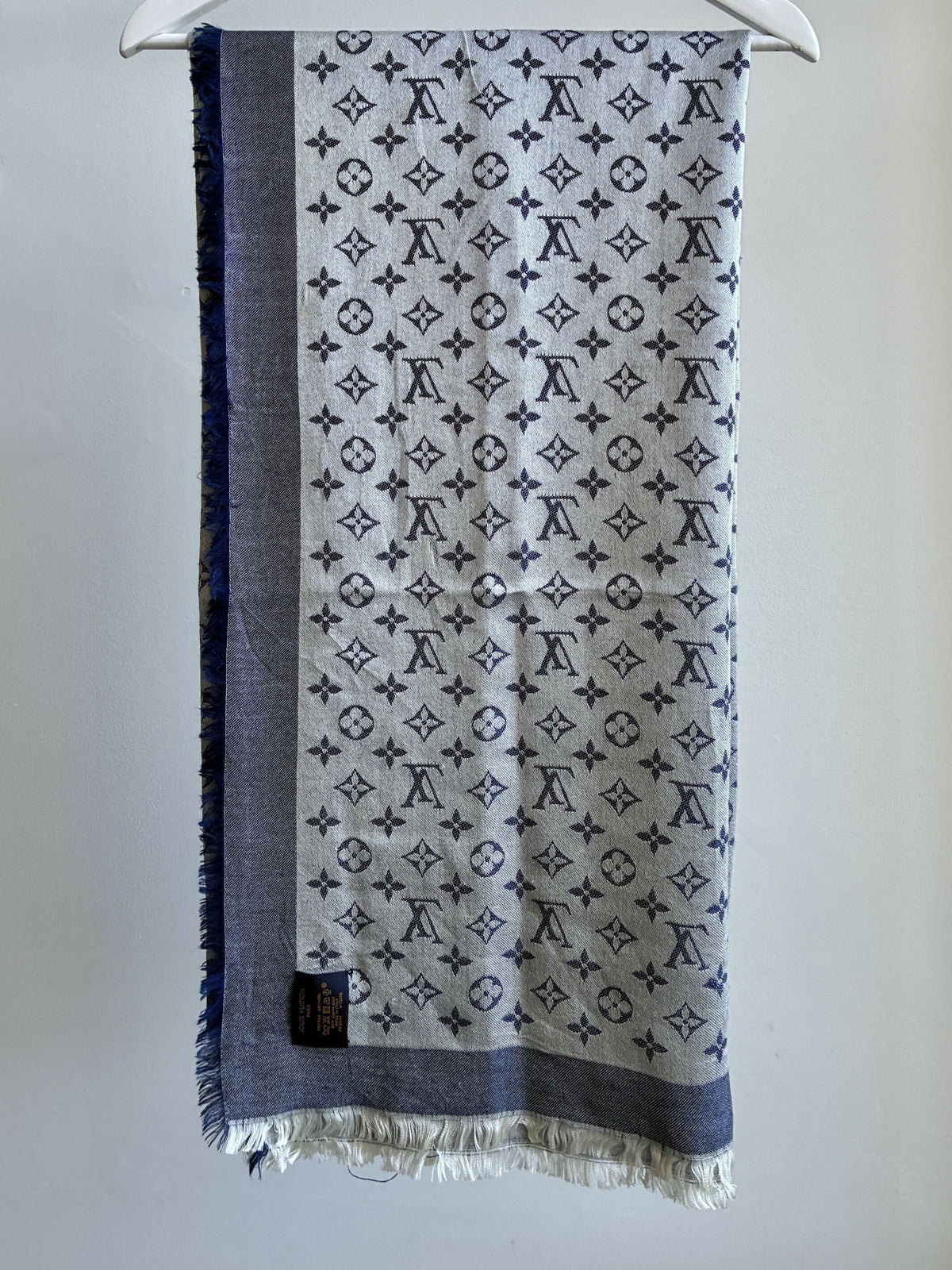 Louis Vuitton Châle Monogram Shawl