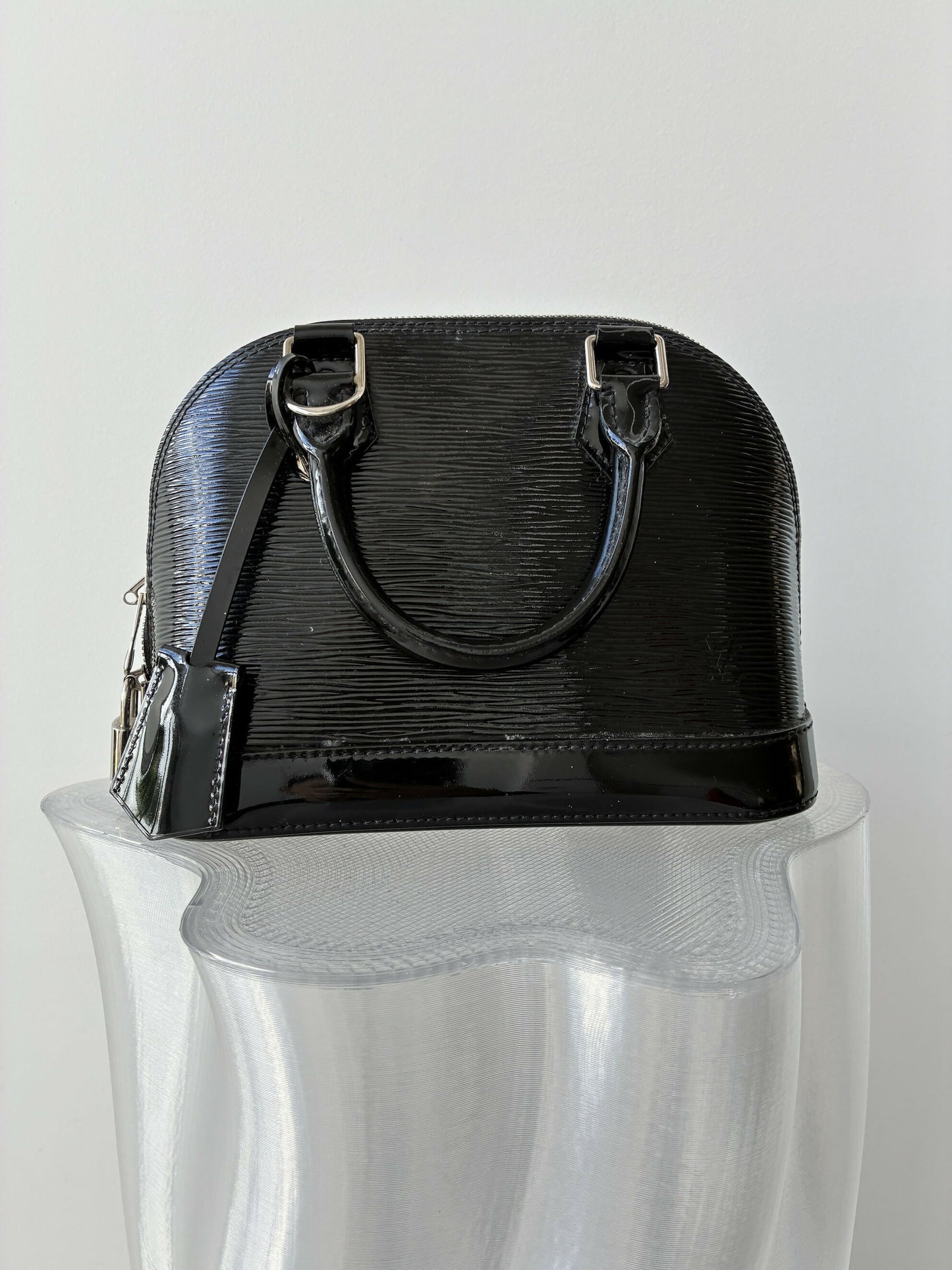 Louis Vuitton Alma BB in Electric Epi Leather