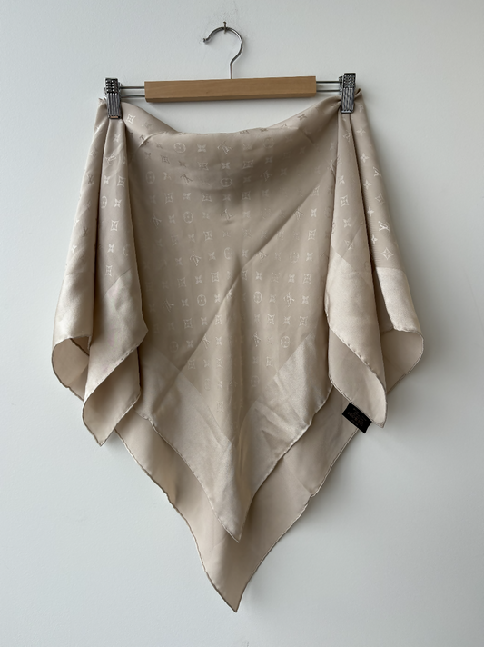 Louis Vuitton Beige “Châle Monogram” Scarf