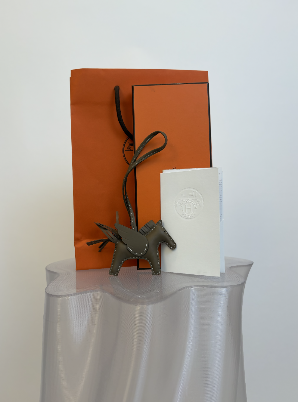 Hermès Rodeo Pegasus PM Charm in Étoupe Milo Lambskin - Full Set