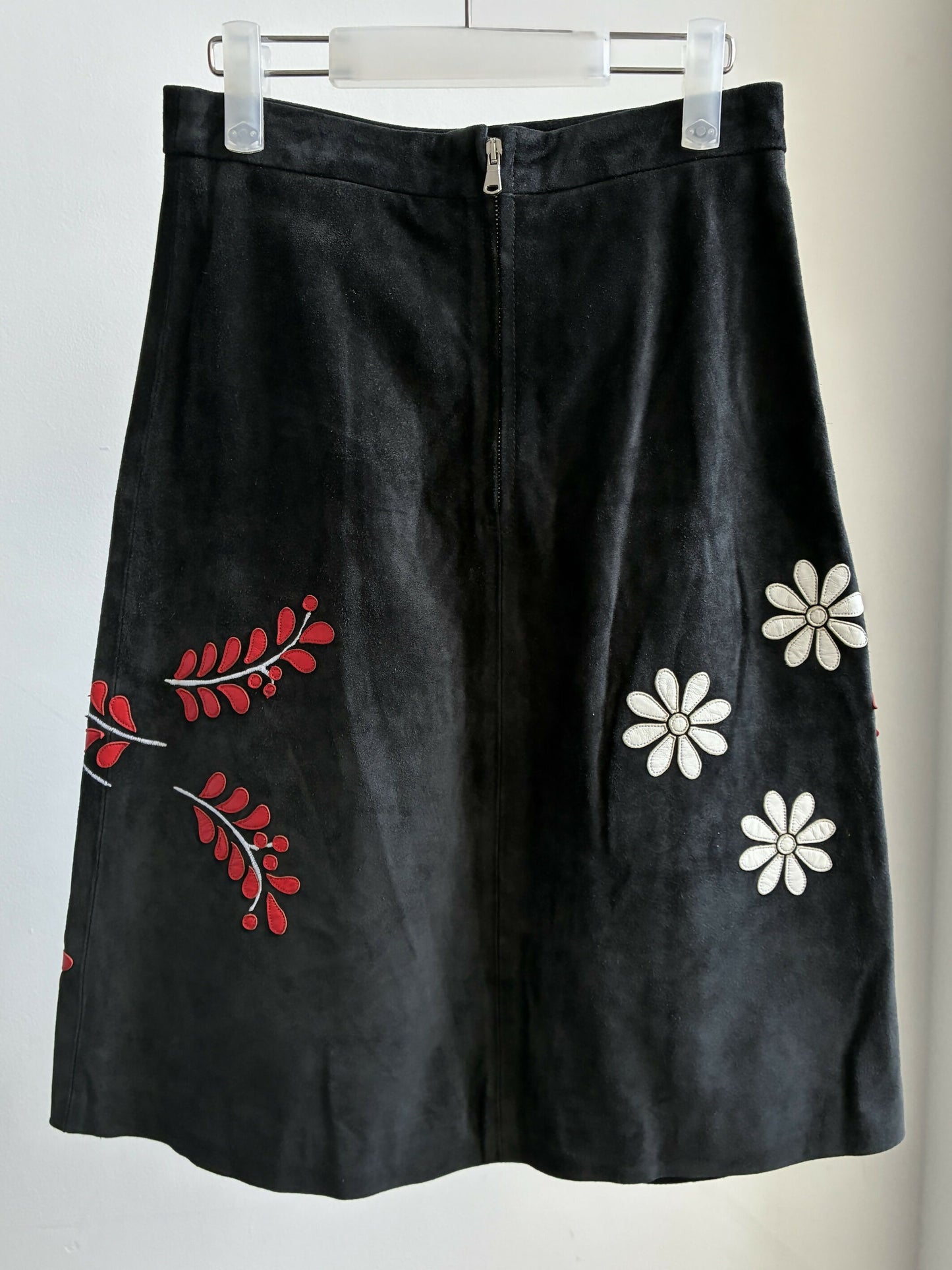 RED Valentino Swallow Appliqué Skirt in Nero