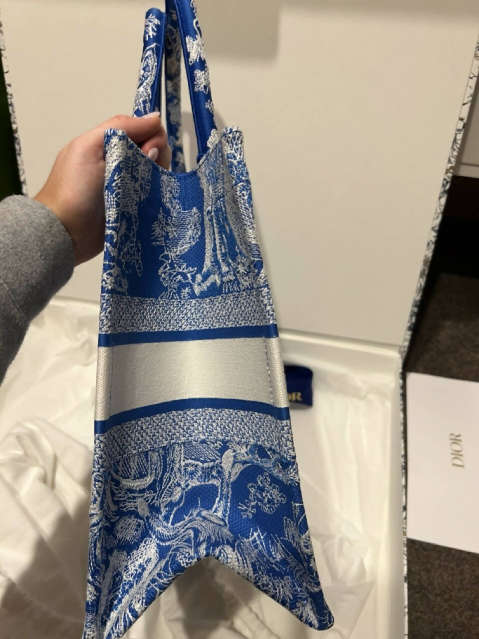 Dior Book Tote Medium Dioriviera Toile De Jouy Fluorescent Blue