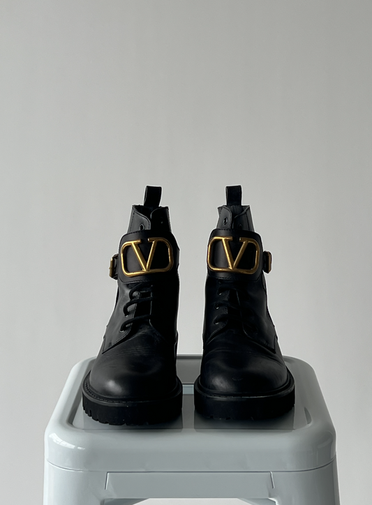 Valentino Garavani VLOGO leather ankle boots