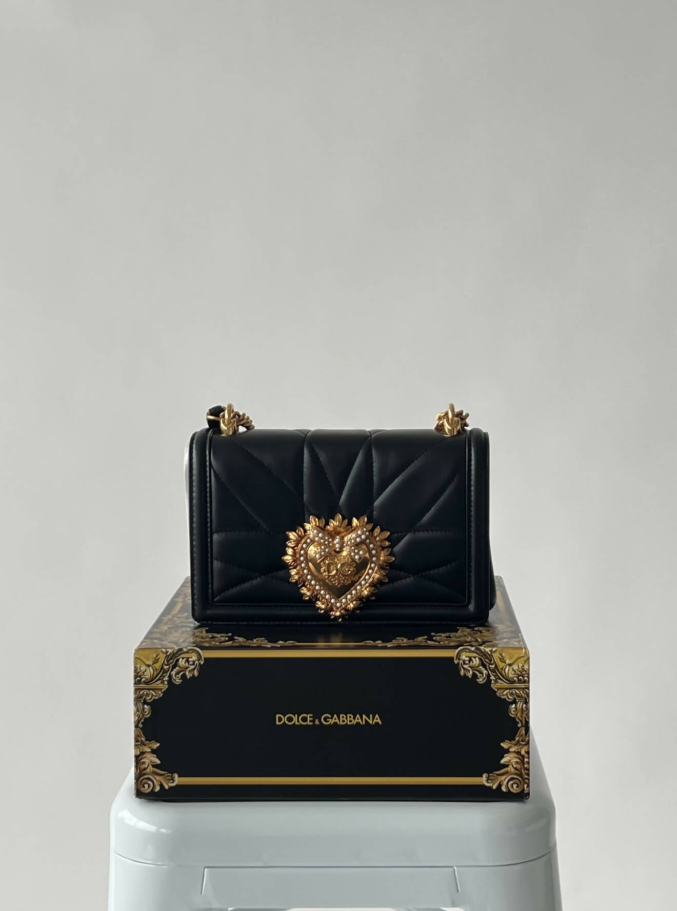 DOLCE&GABBANA Devotion Medium Quilted Crossbody Bag