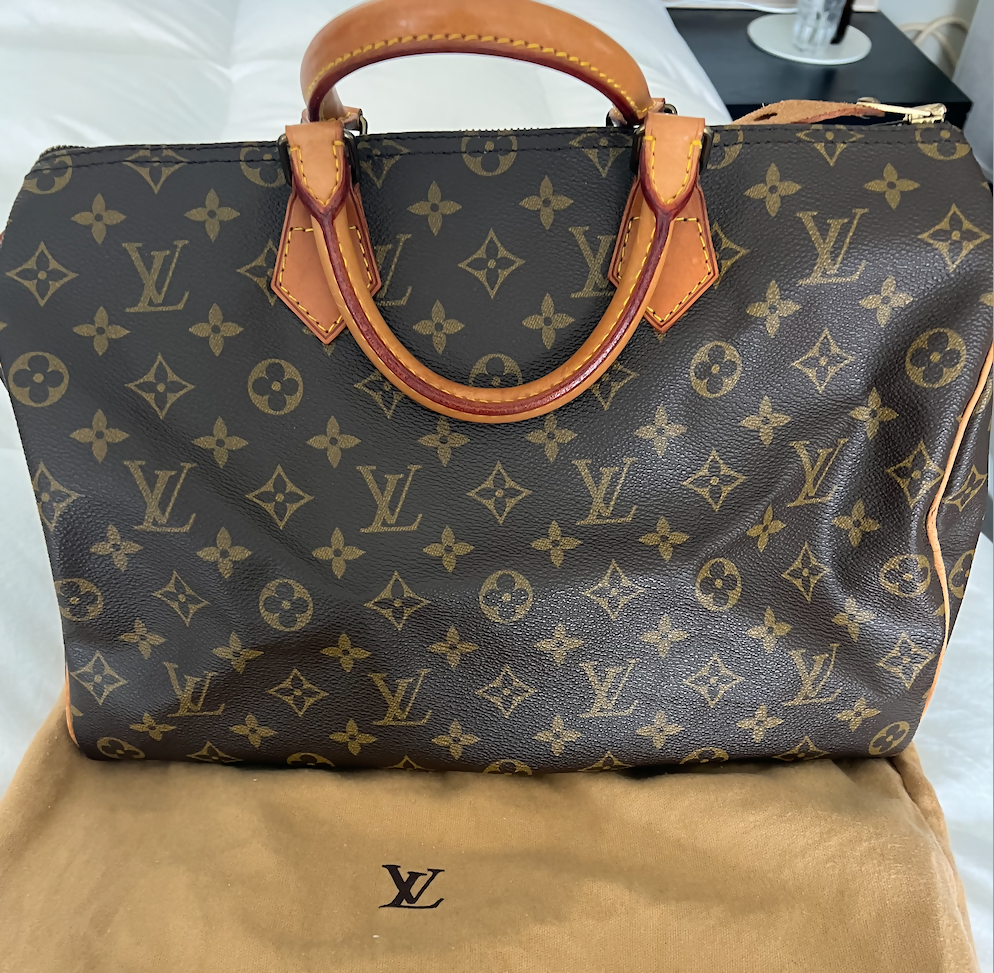 Louis Vuitton 35 Speedy