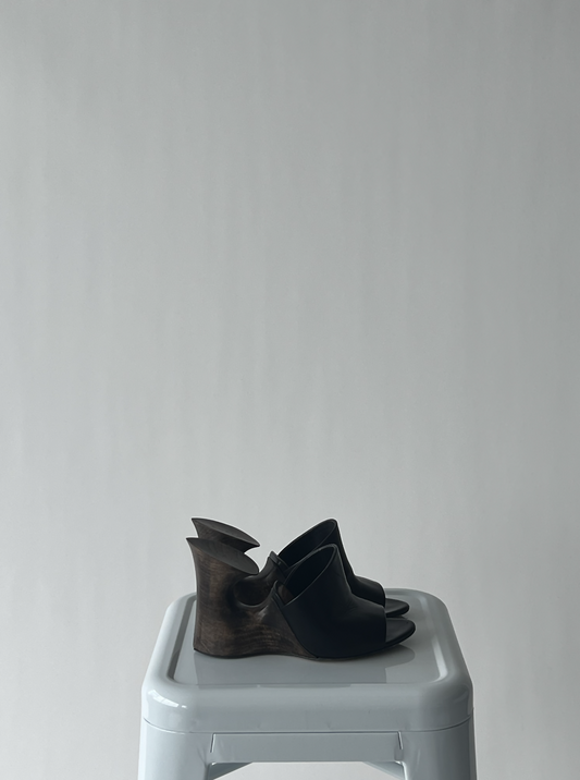 Alaïa Cut Out Sculpture Mules - Noir