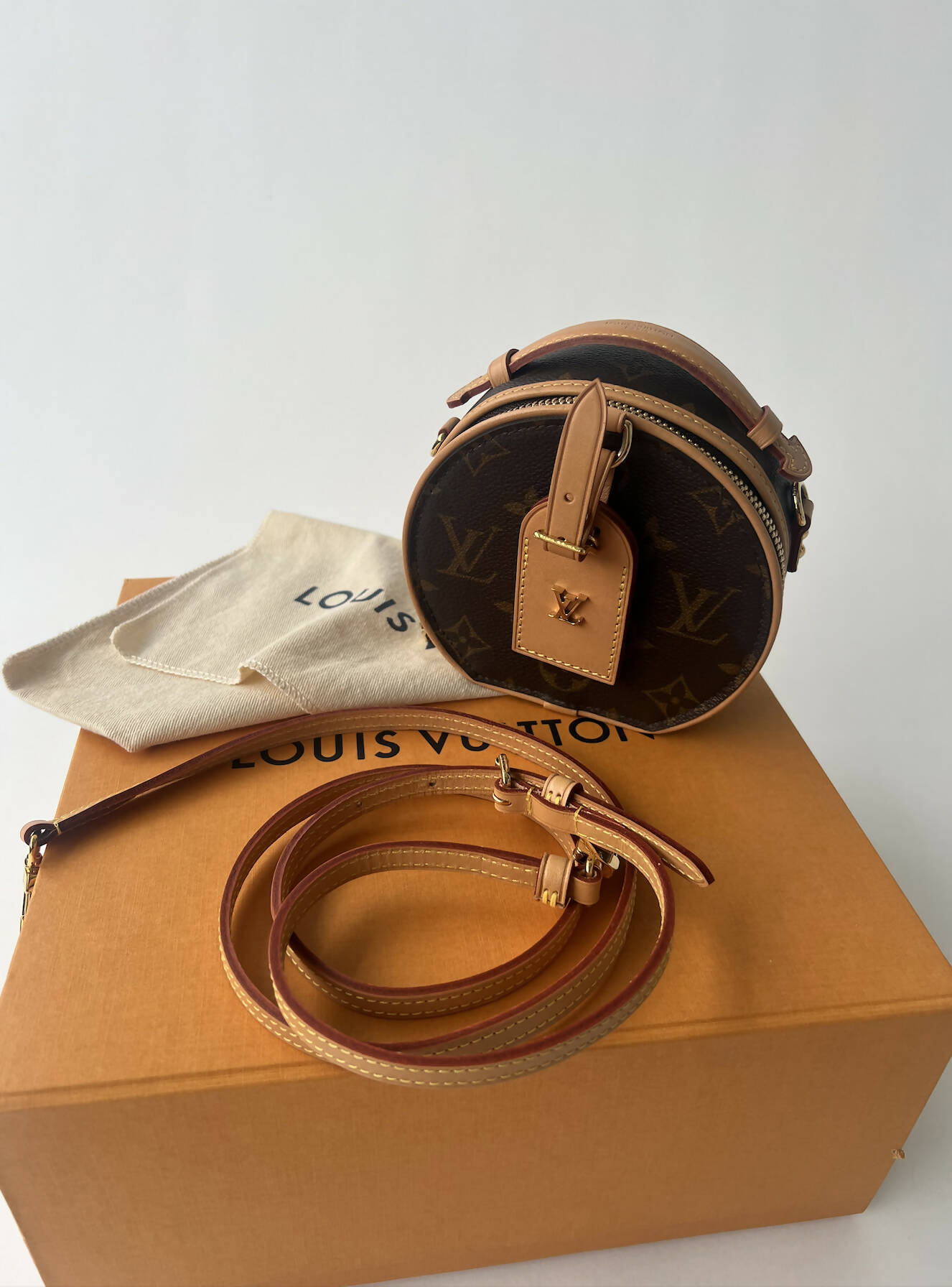 Louis Vuitton Mini Boite Chapeau