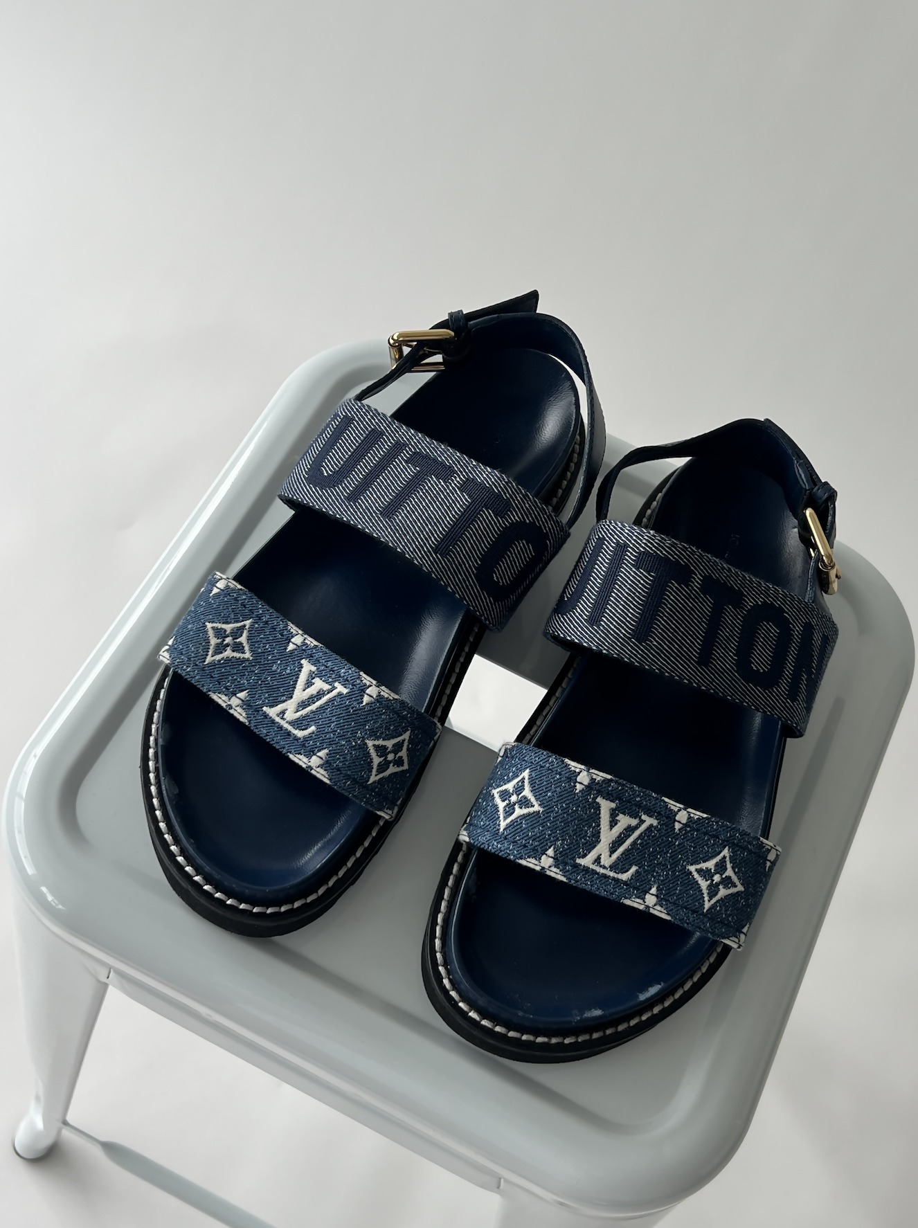 Louis Vuitton Paseo Flat Comfort Sandals - Full set