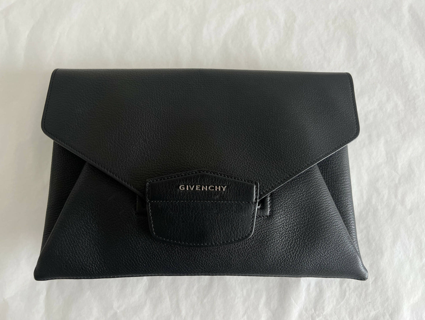 GIVENCHY ANTIGONA ENVELOPE CLUTCH BAG