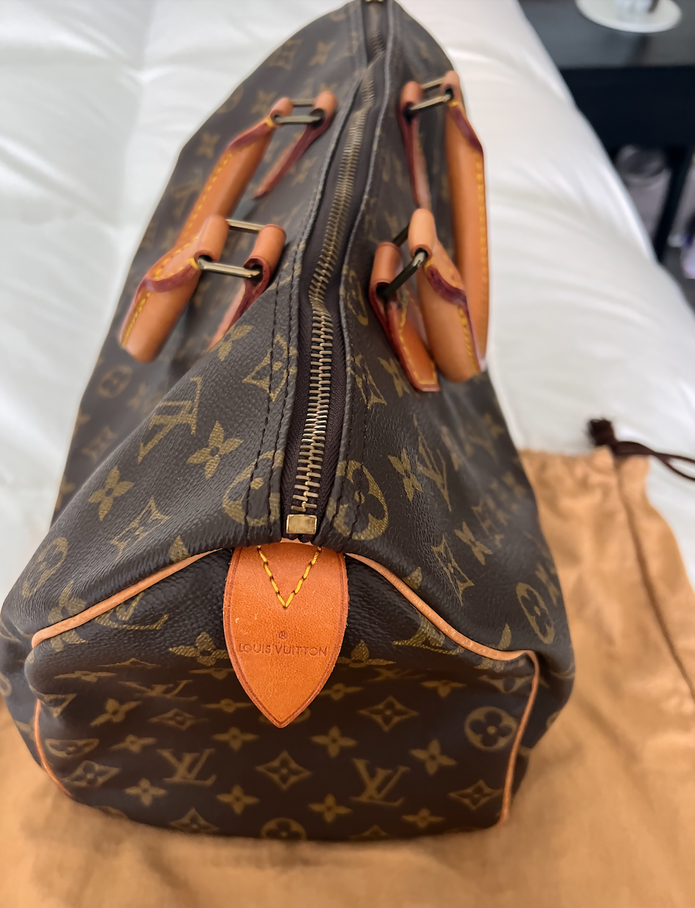 Louis Vuitton 35 Speedy