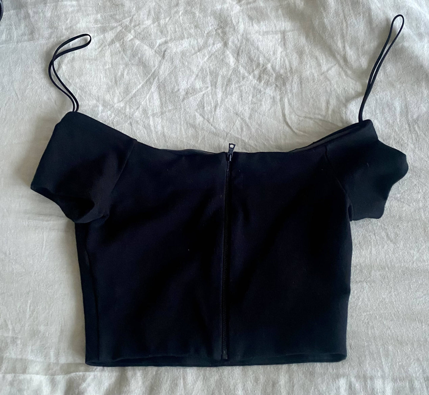 ALICE & OLIVIA Crop Top