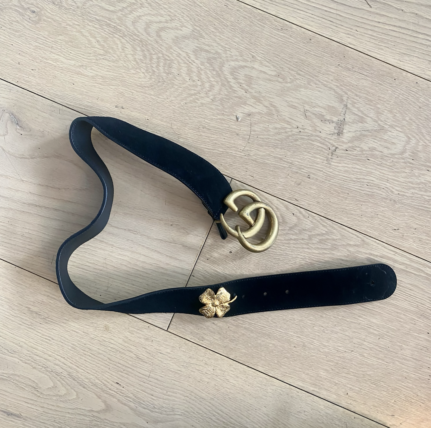 Gucci belt top store